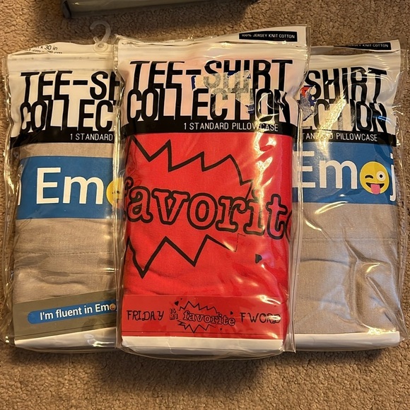 Tee- shirt collection - emoji - I’m fluent in emoji pillowcase - Picture 1 of 4
